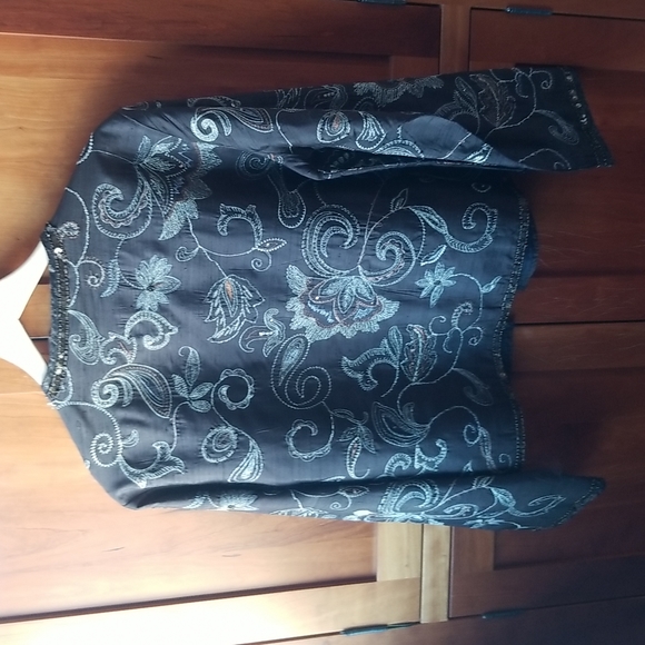 Chico's, silk embellished jacket in Size 1 - Picture 5 of 5